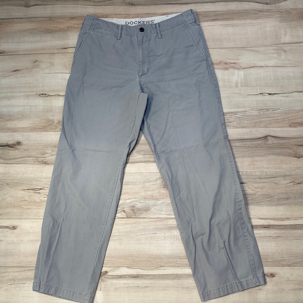 Dockers Mens Size 33X30 D2 Straight Fit